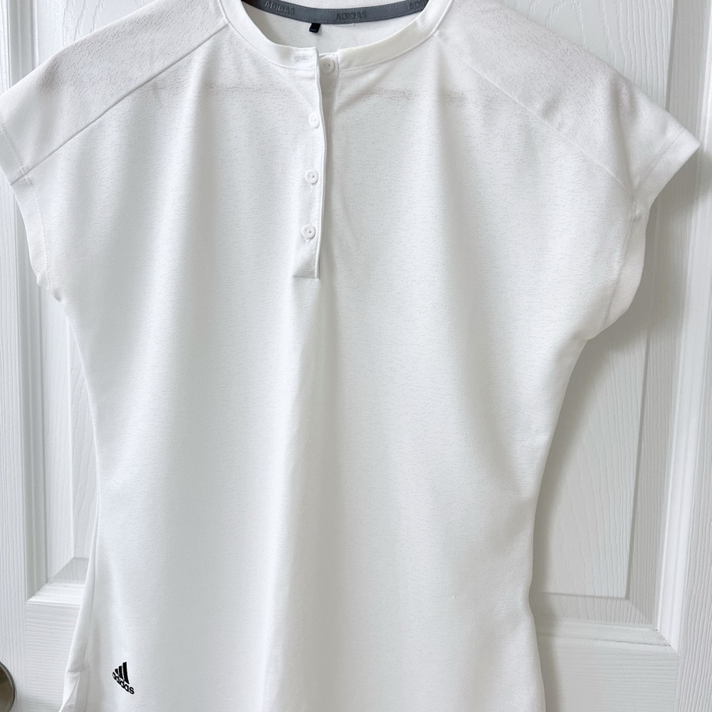 Adidas women’s golf shirt